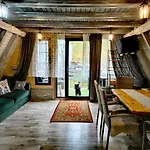 Osada Pod Beskidem- Chatki Całoroczne Domek letniskowy