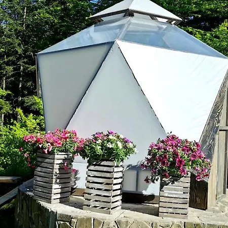 Lodge Osada Pod Beskidem- Chatki Caloroczne Szczyrk