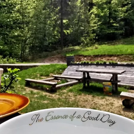 Lodge Osada Pod Beskidem- Chatki Caloroczne Szczyrk