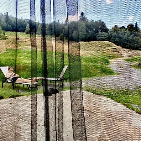 Osada Pod Beskidem- Chatki Caloroczne Lodge Szczyrk