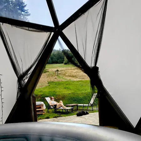 Osada Pod Beskidem- Chatki Caloroczne *