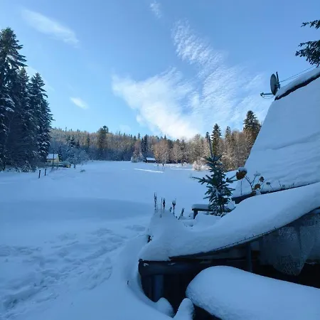 Lodge Osada Pod Beskidem- Chatki Caloroczne *