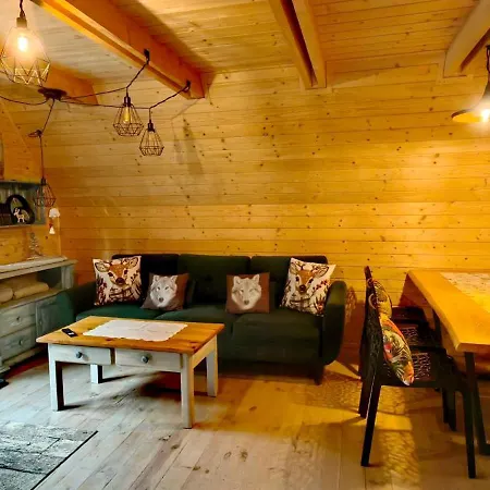 Osada Pod Beskidem- Chatki Caloroczne Lodge Szczyrk