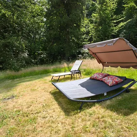 Osada Pod Beskidem- Chatki Caloroczne *
