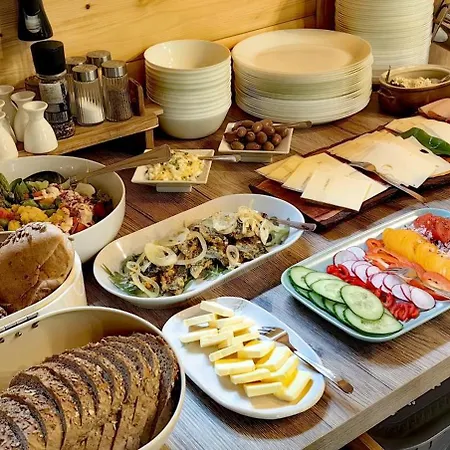 Osada Pod Beskidem- Chatki Caloroczne Lodge Szczyrk