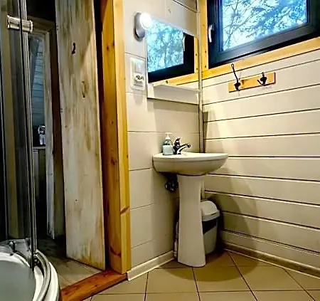 Osada Pod Beskidem- Chatki Caloroczne *