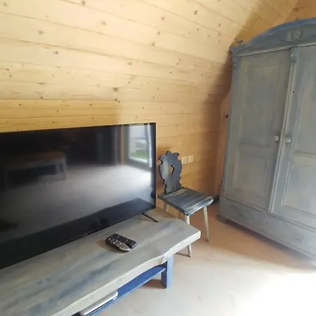 Osada Pod Beskidem- Chatki Caloroczne * Szczyrk