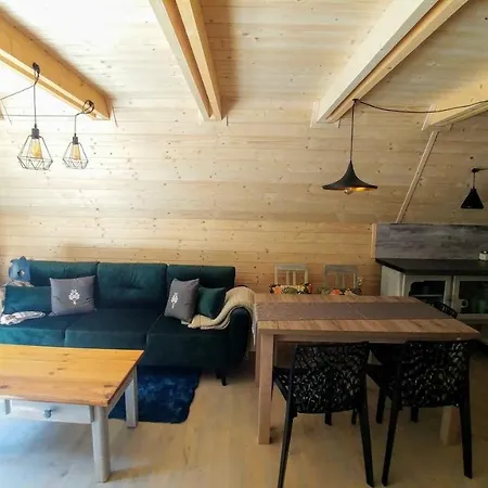 Osada Pod Beskidem- Chatki Caloroczne