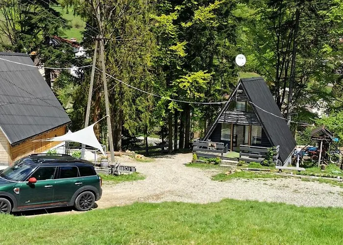 Lodge Osada Pod Beskidem- Chatki Caloroczne Szczyrk