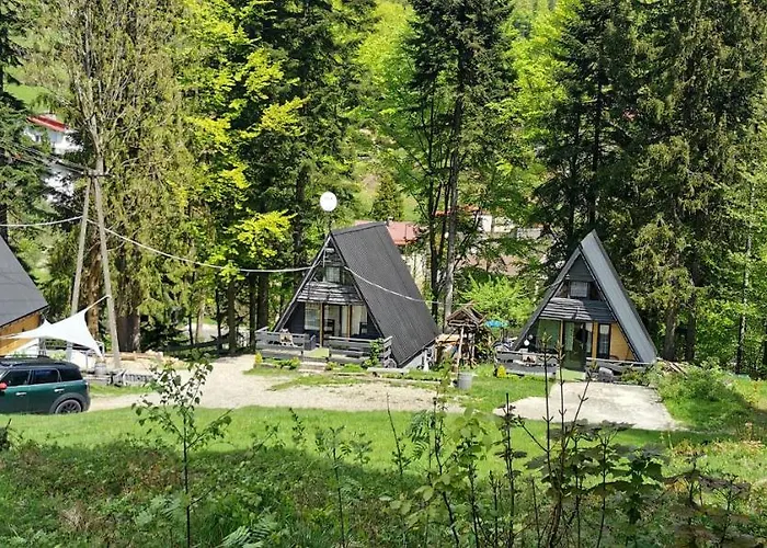 Osada Pod Beskidem- Chatki Caloroczne Lodge *