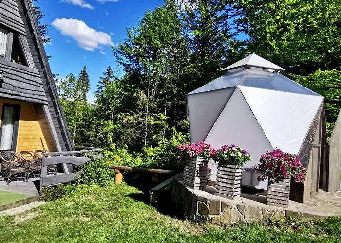 Osada Pod Beskidem- Chatki Caloroczne