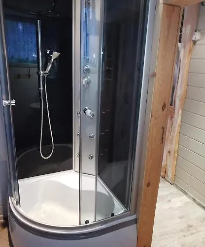 Osada Pod Beskidem- Chatki Caloroczne Lodge *