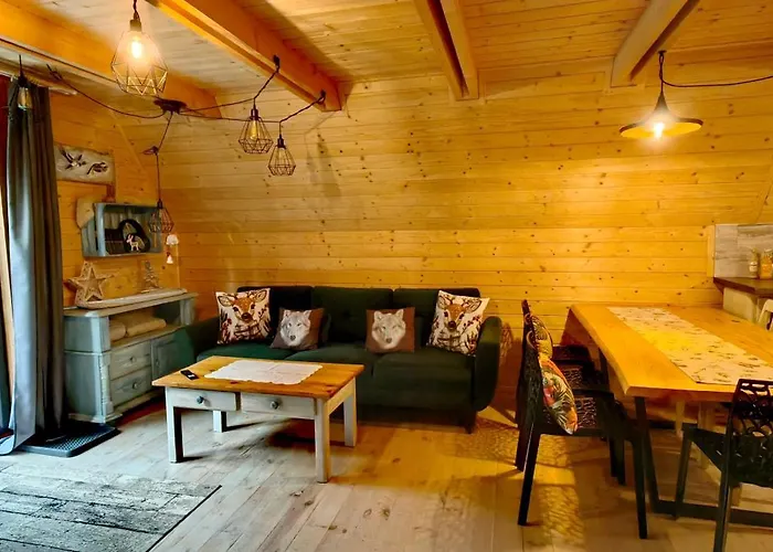 Osada Pod Beskidem- Chatki Caloroczne Lodge Szczyrk