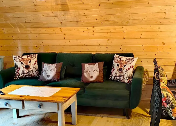 Osada Pod Beskidem- Chatki Caloroczne Szczyrk