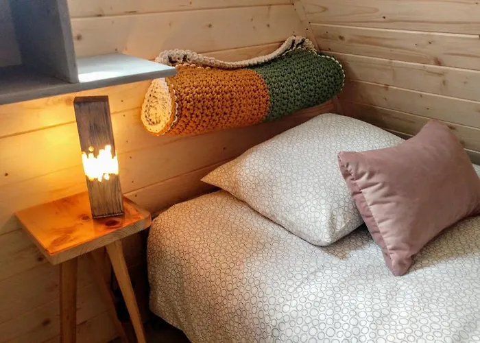 Osada Pod Beskidem- Chatki Caloroczne Szczyrk